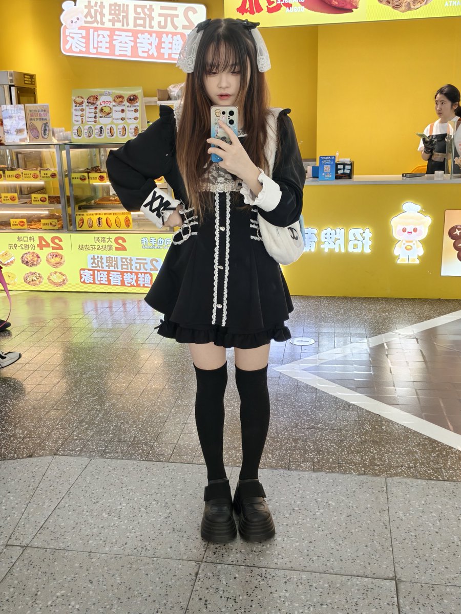 不是冰 tweet media