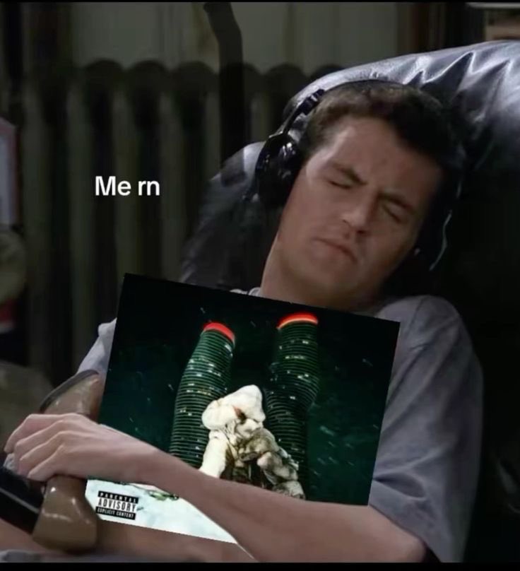 april 🖤🦉 tweet media