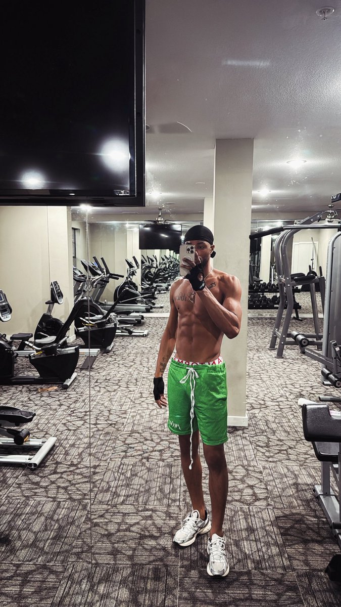 FreeBandzzVON💰🐐 tweet media