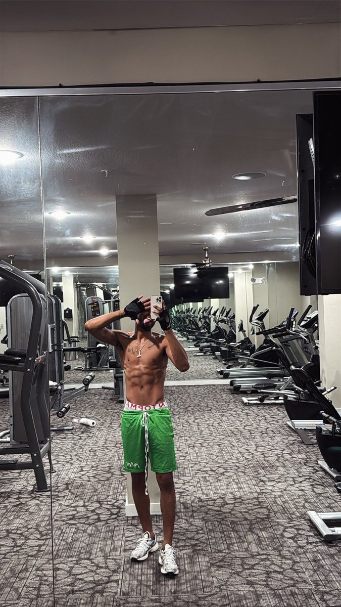 FreeBandzzVON💰🐐 tweet media