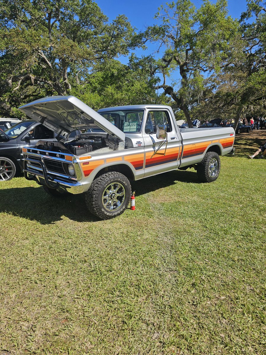 Florida doesn't suck tweet media