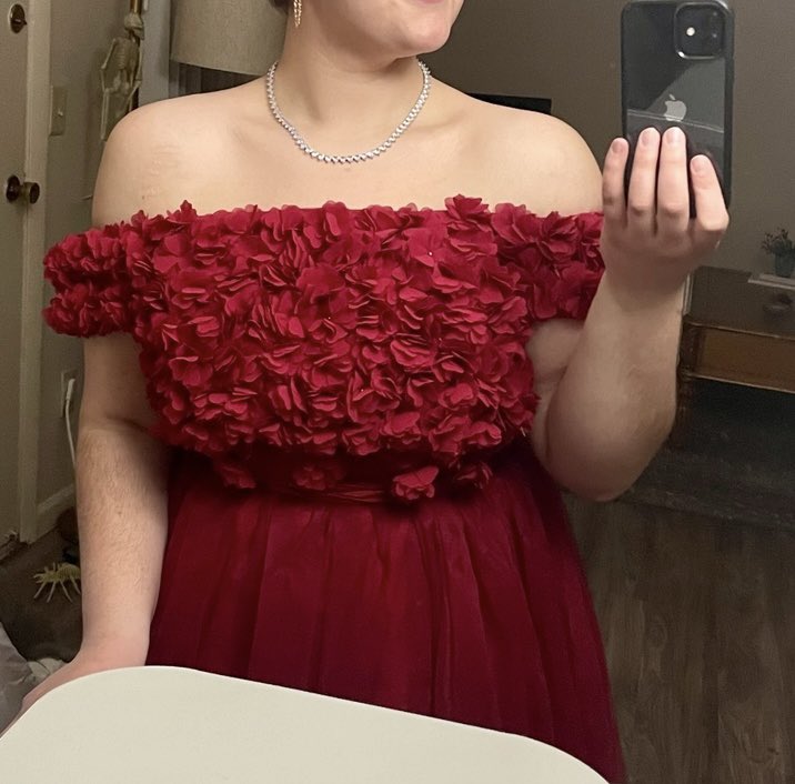 Leilani 🌧️ tweet media