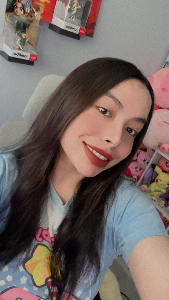 Caronline 🍒 tweet media