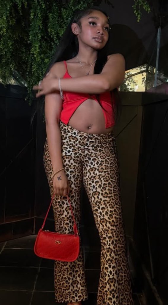 AMilliana1/FanAccount tweet media