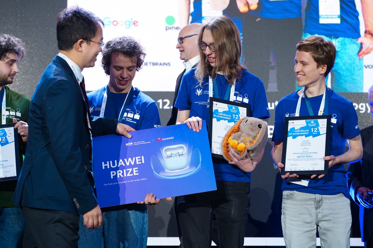 ICPCNews tweet media