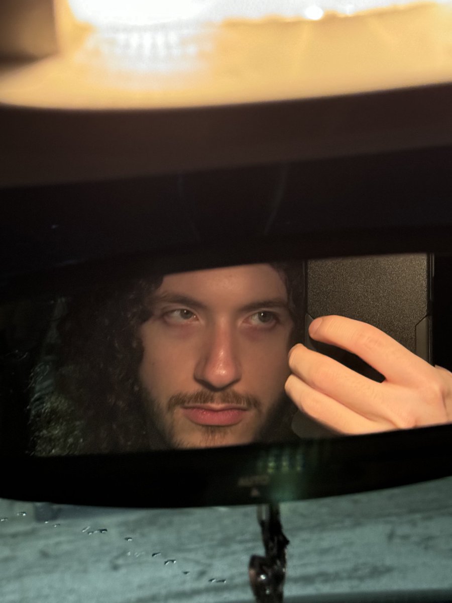 I Slay In Pubs tweet media