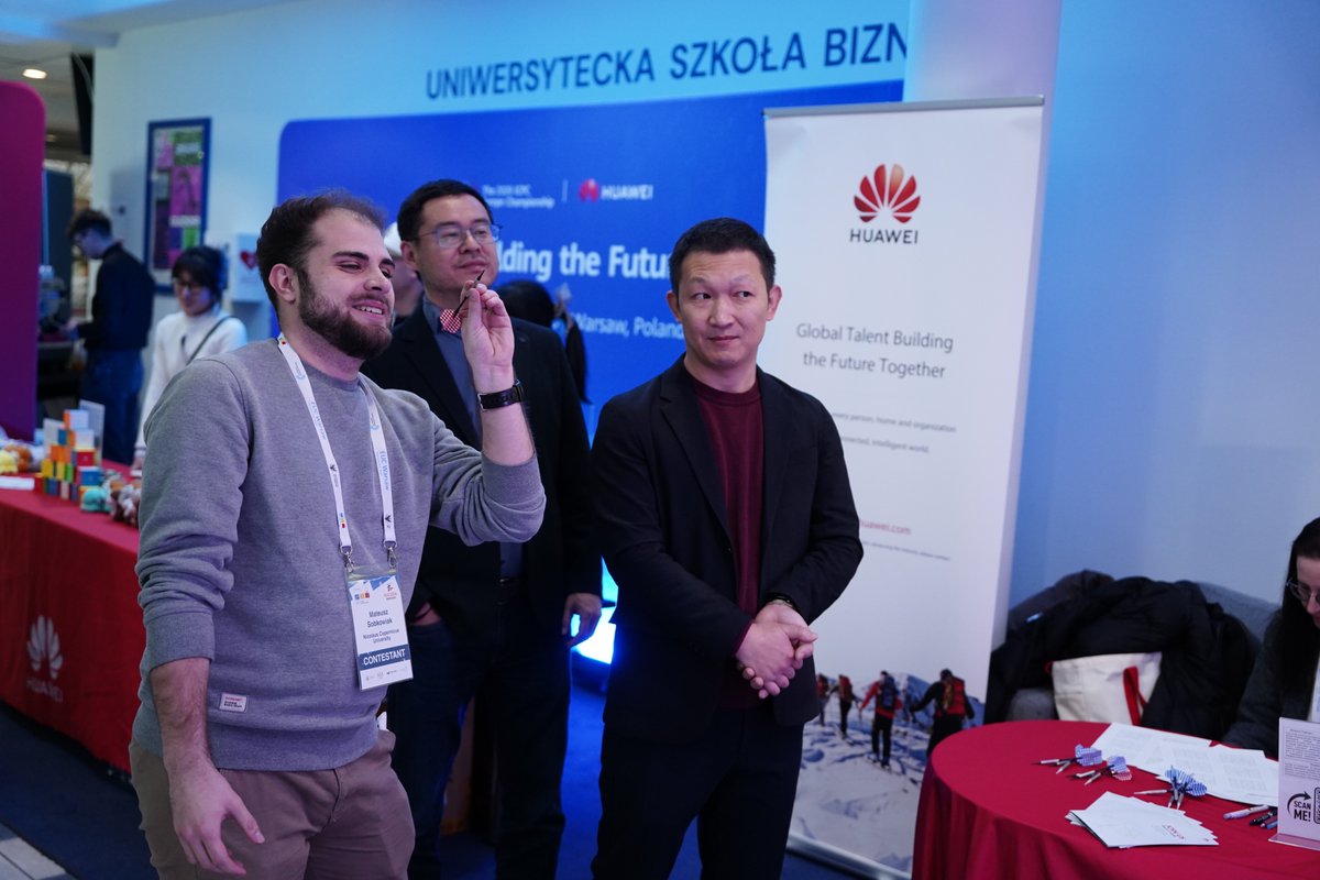 ICPCNews tweet media