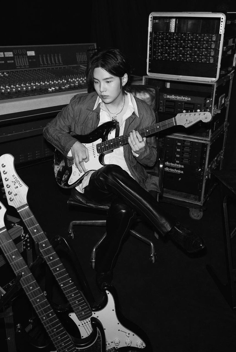 SUGA RUSSIA tweet media