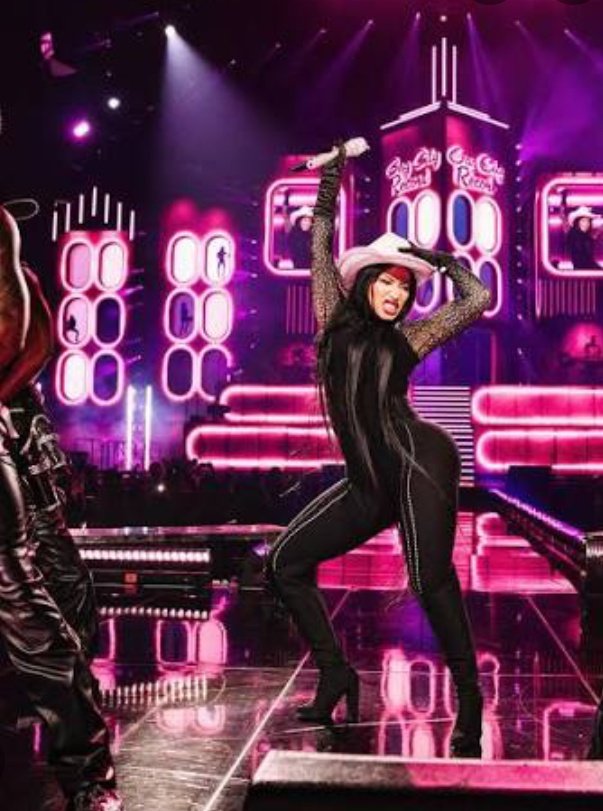 Minaj Chart Data tweet media