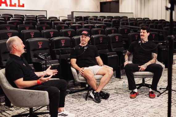 Will Compton tweet media