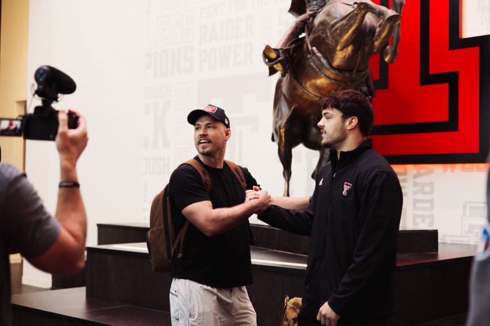 Will Compton tweet media