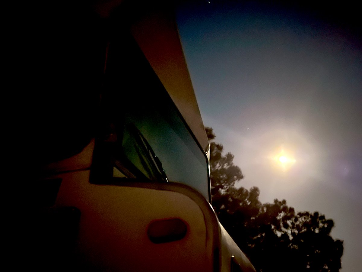 Flawwed1Art's tweet image. A few shots in the dark of the Winnie. The moon was bright and full lighting up the surrounding area. In the stars out here seemed to stack on top of each other over and over again. Night time is beautiful here in Arizona.

#Karvan #Caravan #StarForge