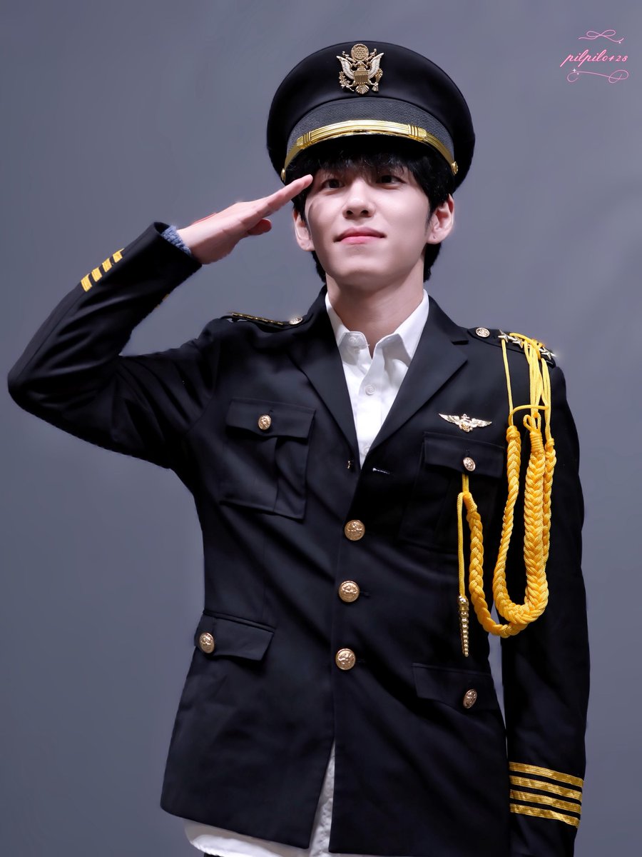 필이필이 tweet media