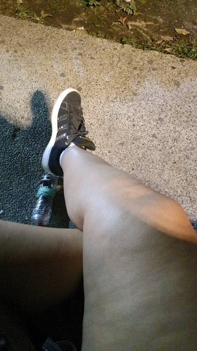 Ale y Peter tweet media