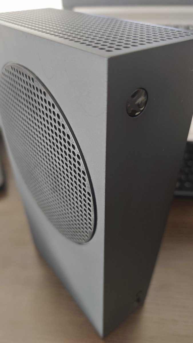 トラビーム tweet media