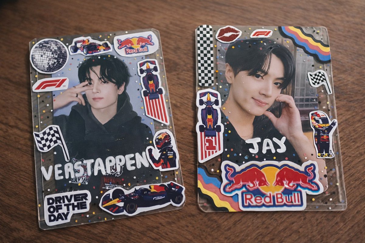 Feedback positivo para <a href="/coupscrf/">cacau ᶜʳᶠ | ENHYPEN IS 7</a> que fez esses toploaders especificamente para mim! EU AMEI ❤️ eles são absurdamente lindos e fofos, obrigada Cacau 🫠