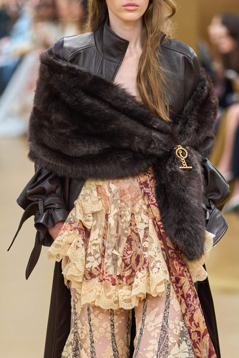 DvilCouture's tweet image. Zimmermann Fall Winter 2026 Rtw Details