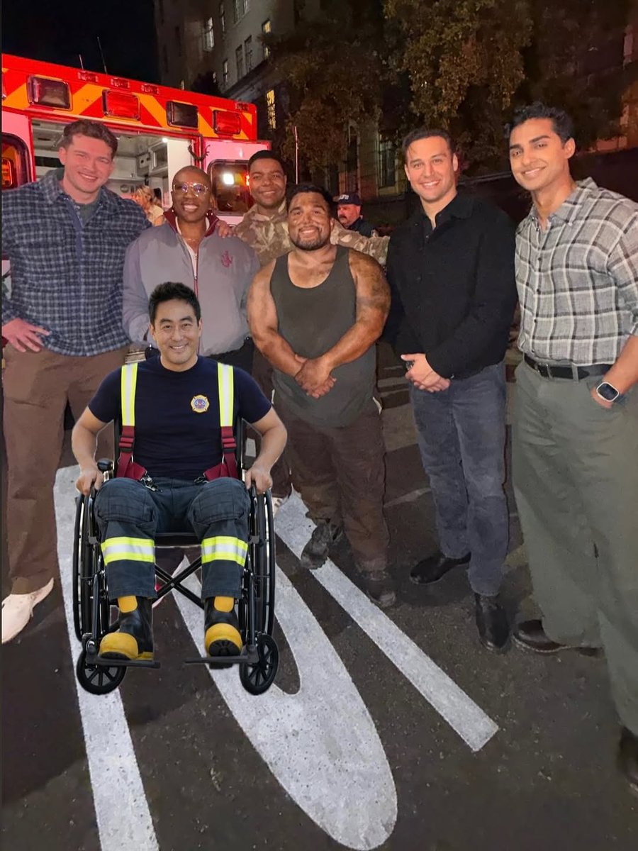 Oliver Stark & 911 tweet media