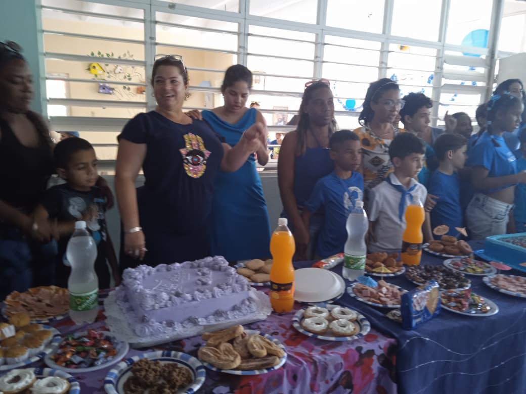 proxcorSA's tweet photo. Y de esta manera celebramos el Día Internacional  del Autismo , con niños maravillosos !!! Donde entendimos que el autismo no es una enfermedad , es una condición que los hace especiales !!💙💙 

Donde quiera qué hay un momento especial , ahí está Proxcor S.A con #tocogalleticas! https://t.co/zEQAGIfxNK