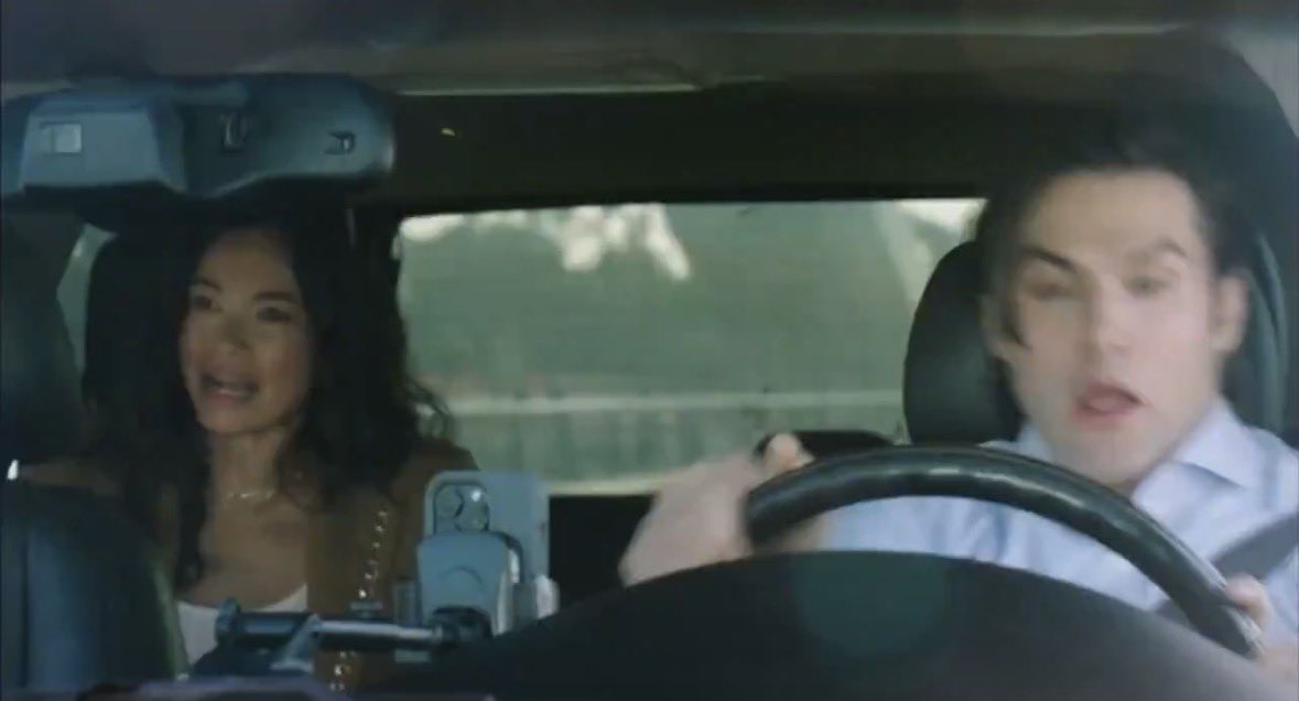 Echo ✨ tweet media