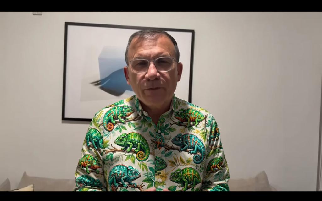 SebastianH tweet media