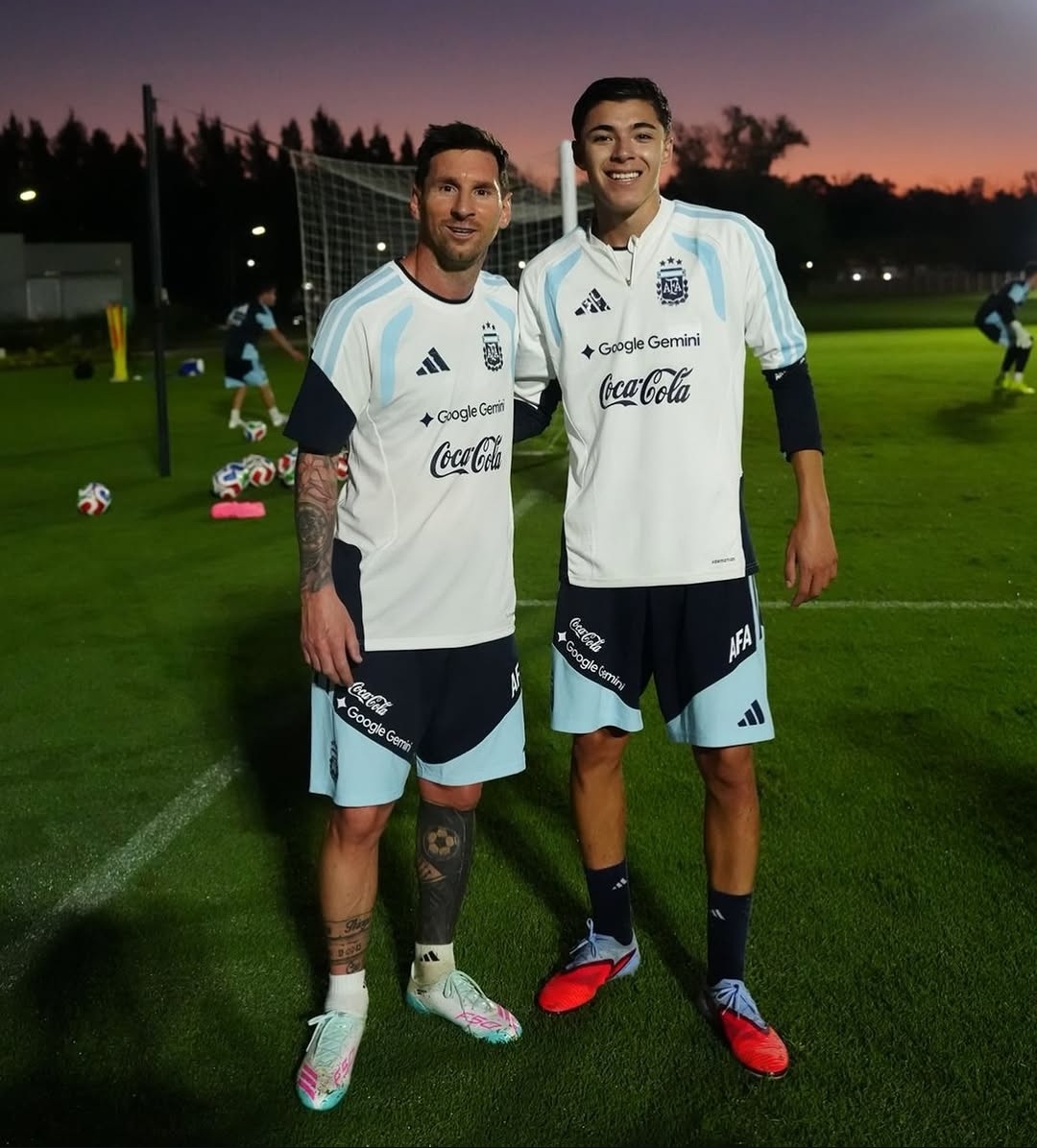 Velez670 tweet media