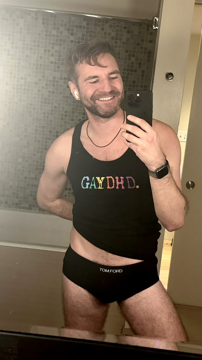 rainygay tweet media