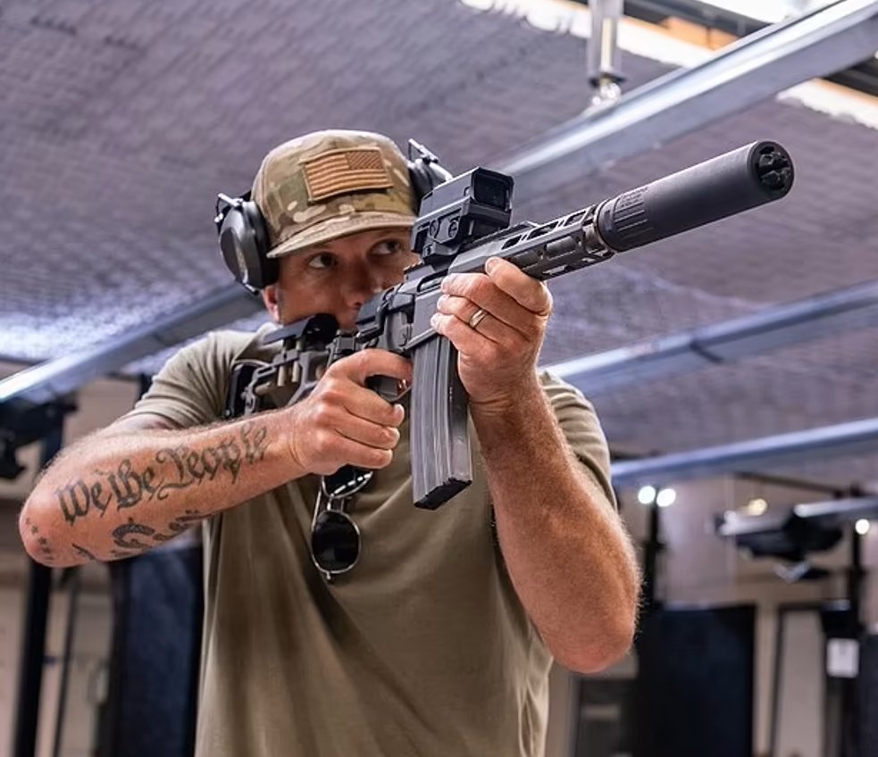 Fugitive Caesar tweet media