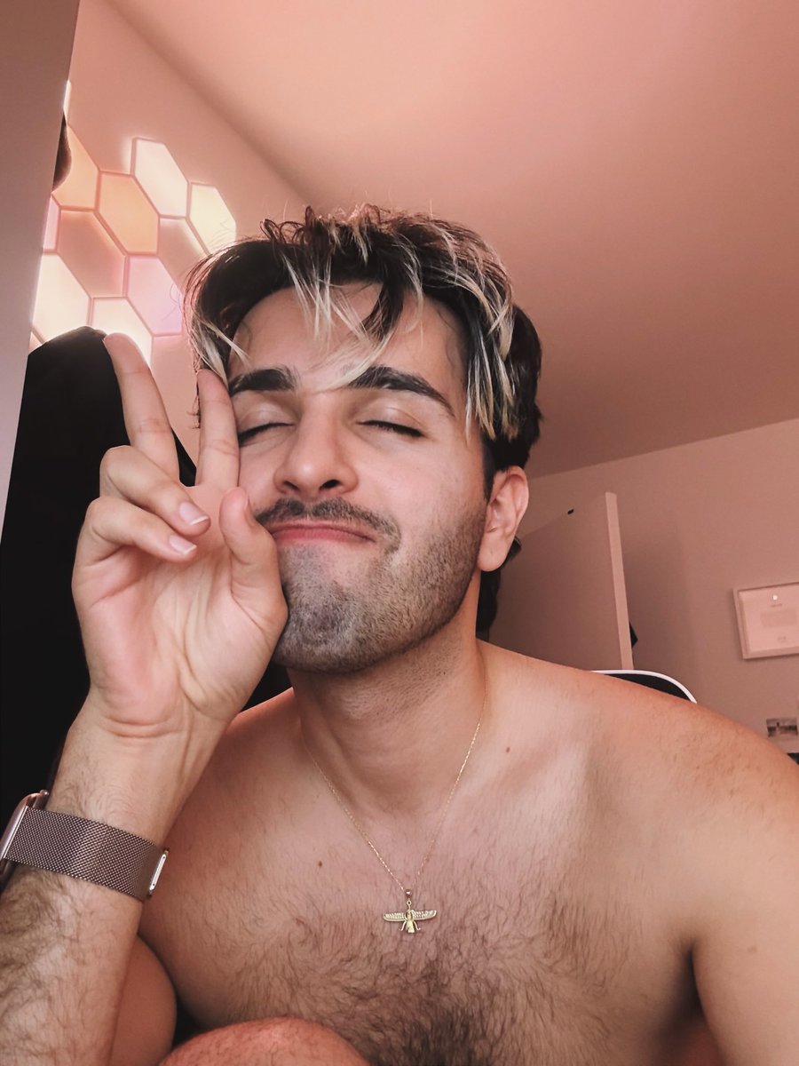 gay of whoremuz tweet media