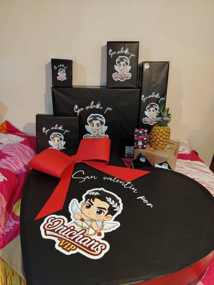 SAN VALENTÍN POR ONICHANS VIP ❤️🌀🪐
Estos fueron los regalos que le dimos a Aarón para consentirlo un poco.
Esperamos que te hayan encantado 🫶🏻, fueron con mucho amor y dedicación 💖

Gracias a todas las personas que fueron parte de esta sorpresa, las qieremos ❤️
#AaronMercury