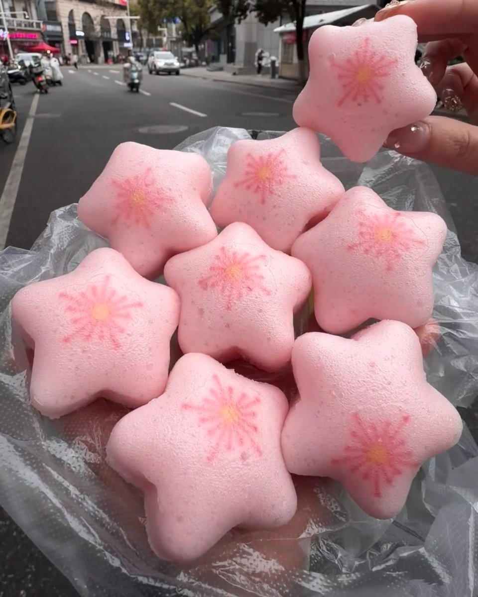 HelloHubei tweet media