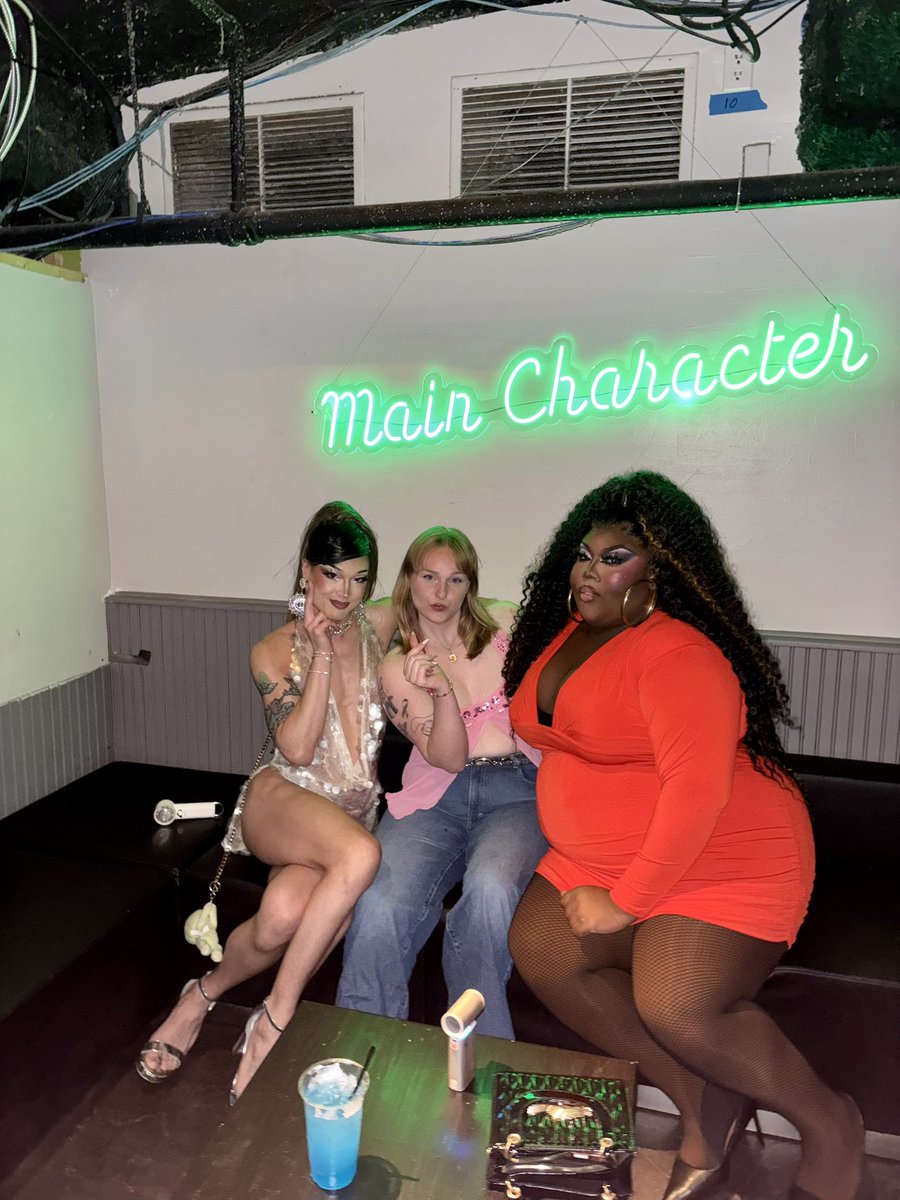 meg🐈⬛❤️🔥 #teammyki tweet media