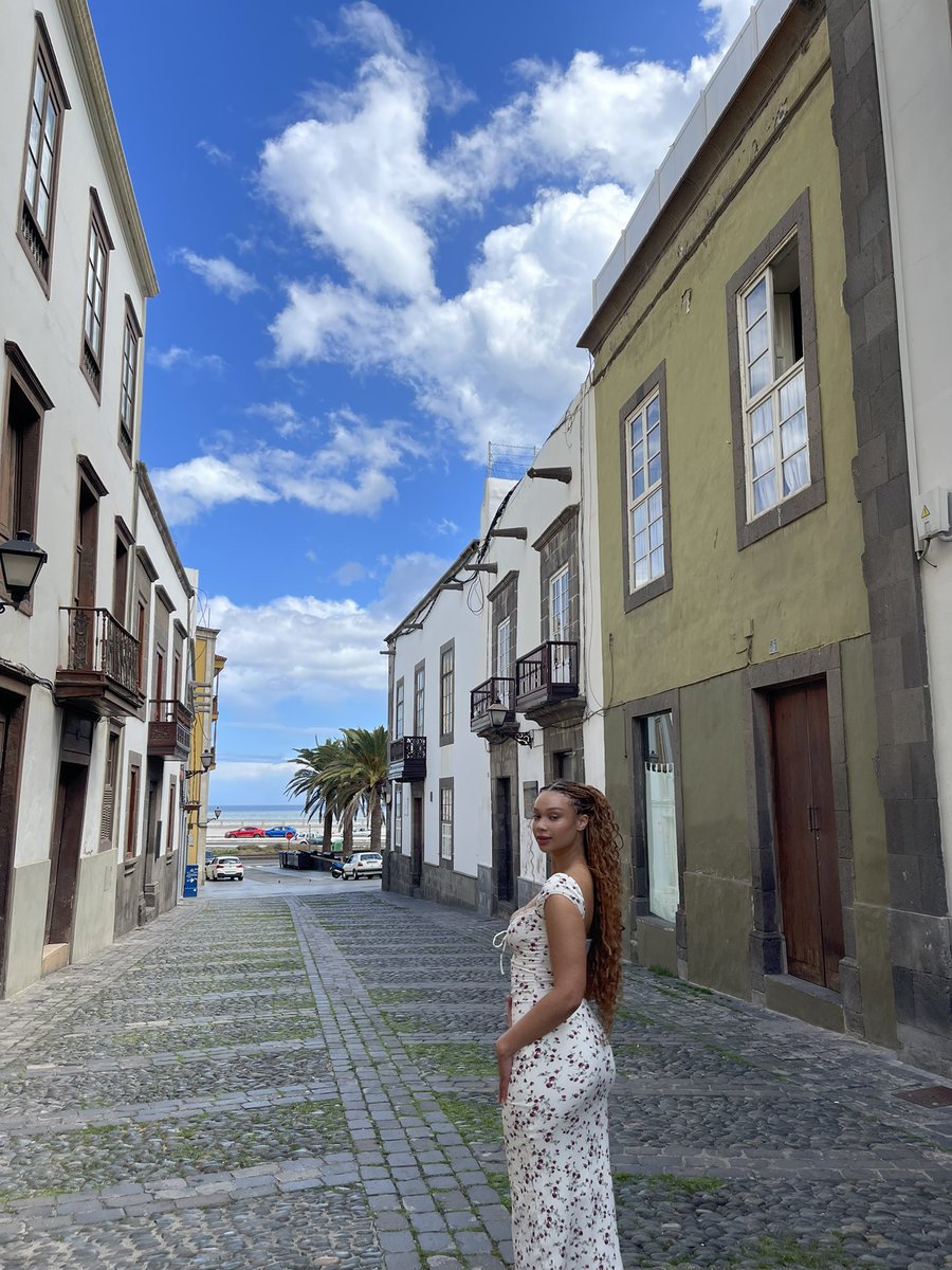 MissAllSunday tweet media