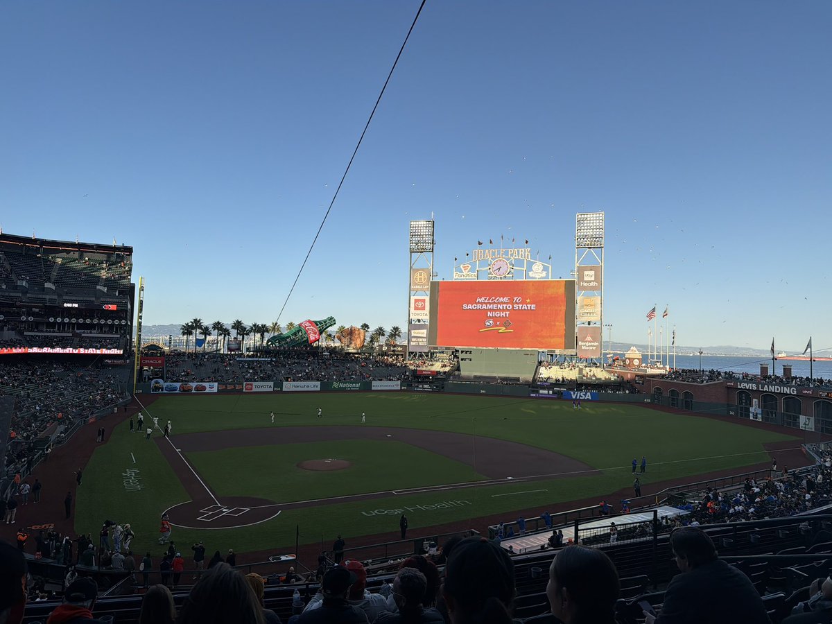 Kris Holm tweet media