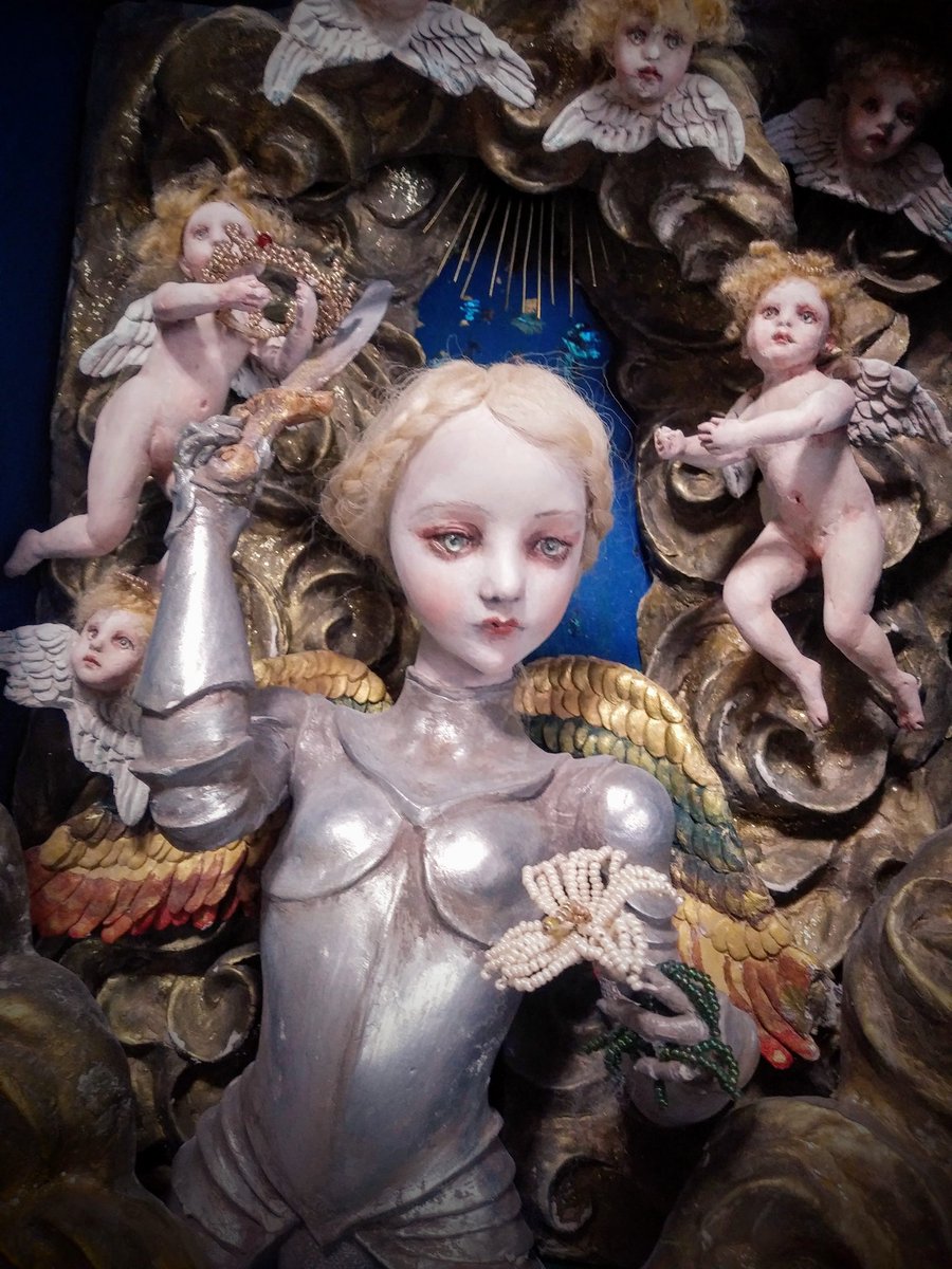 清水真理  作品集発売中。 tweet media