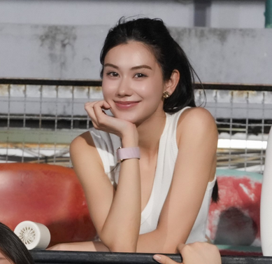 บุ๊ซ์นบุ่ซ์นชน์ tweet media