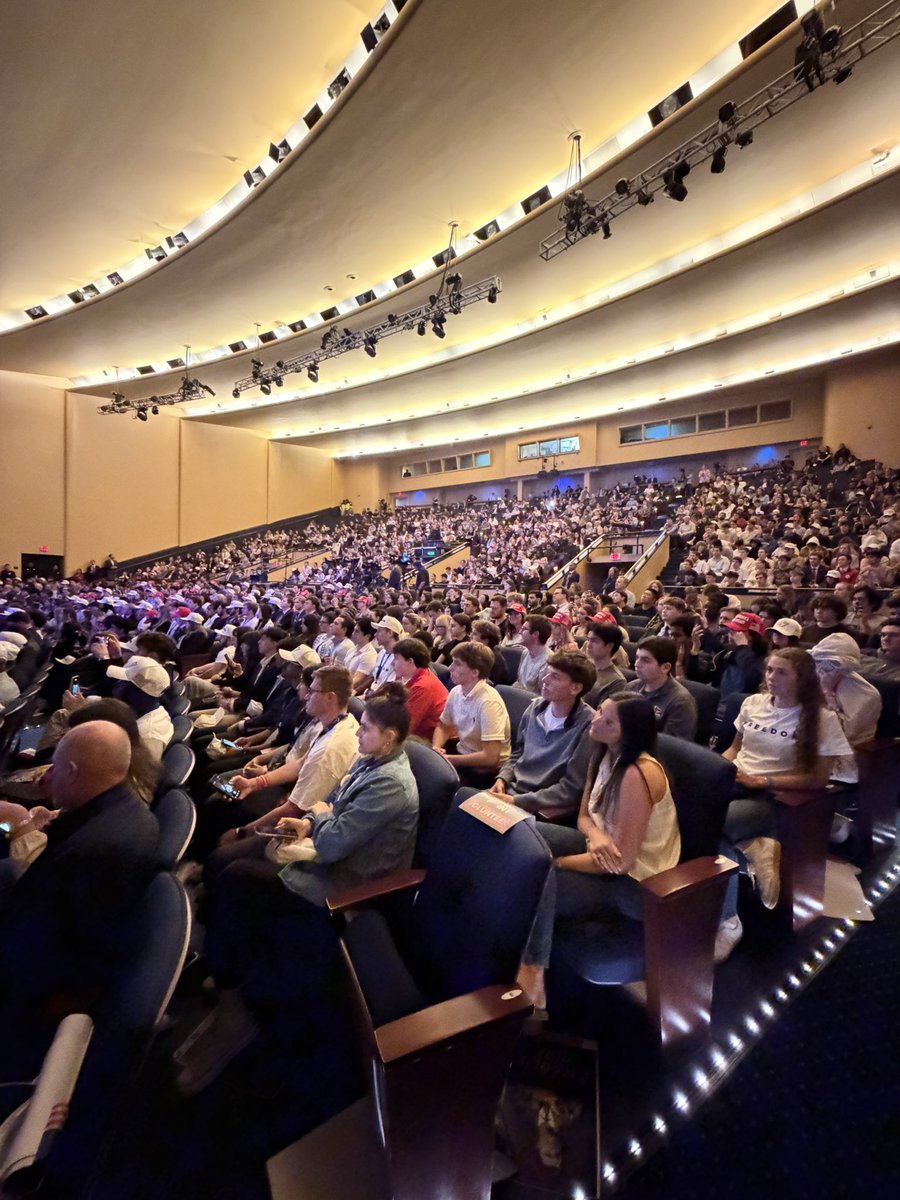 huria ☆ tweet media