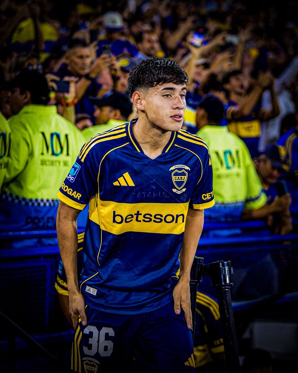 #ElMasGrande👑 tweet media