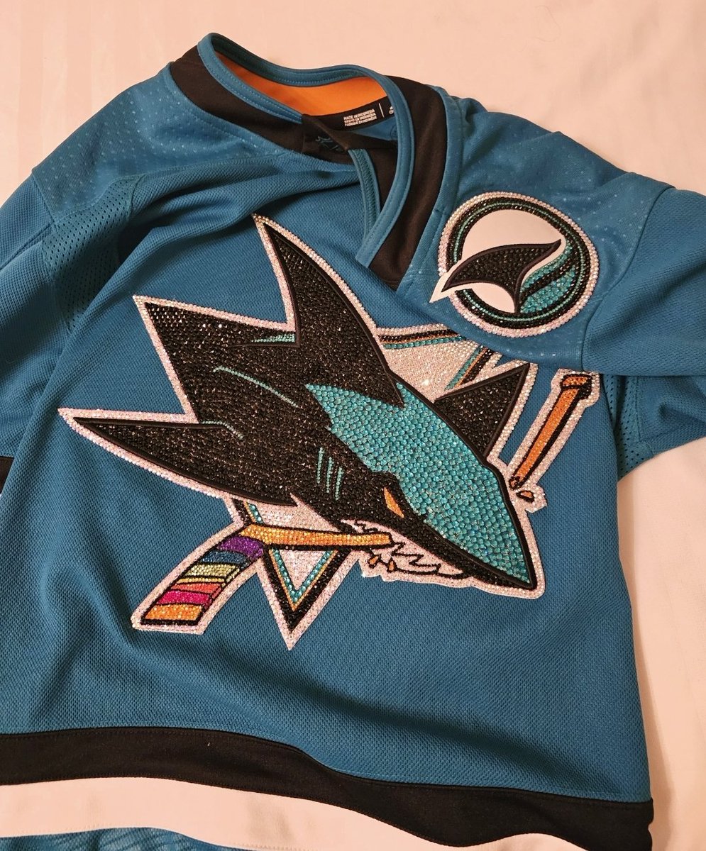 🎰 deloris van cartier tweet media