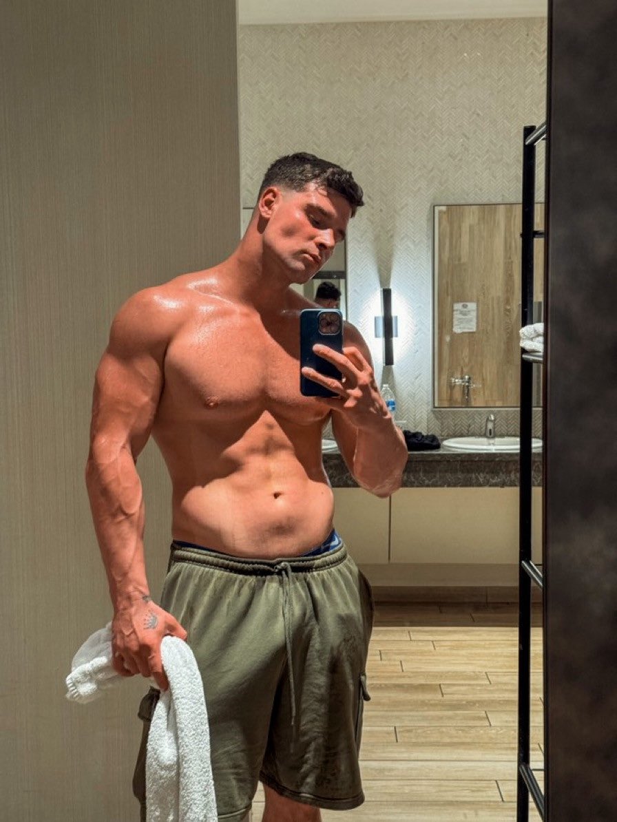 ๐๐๐๐๐. tweet media