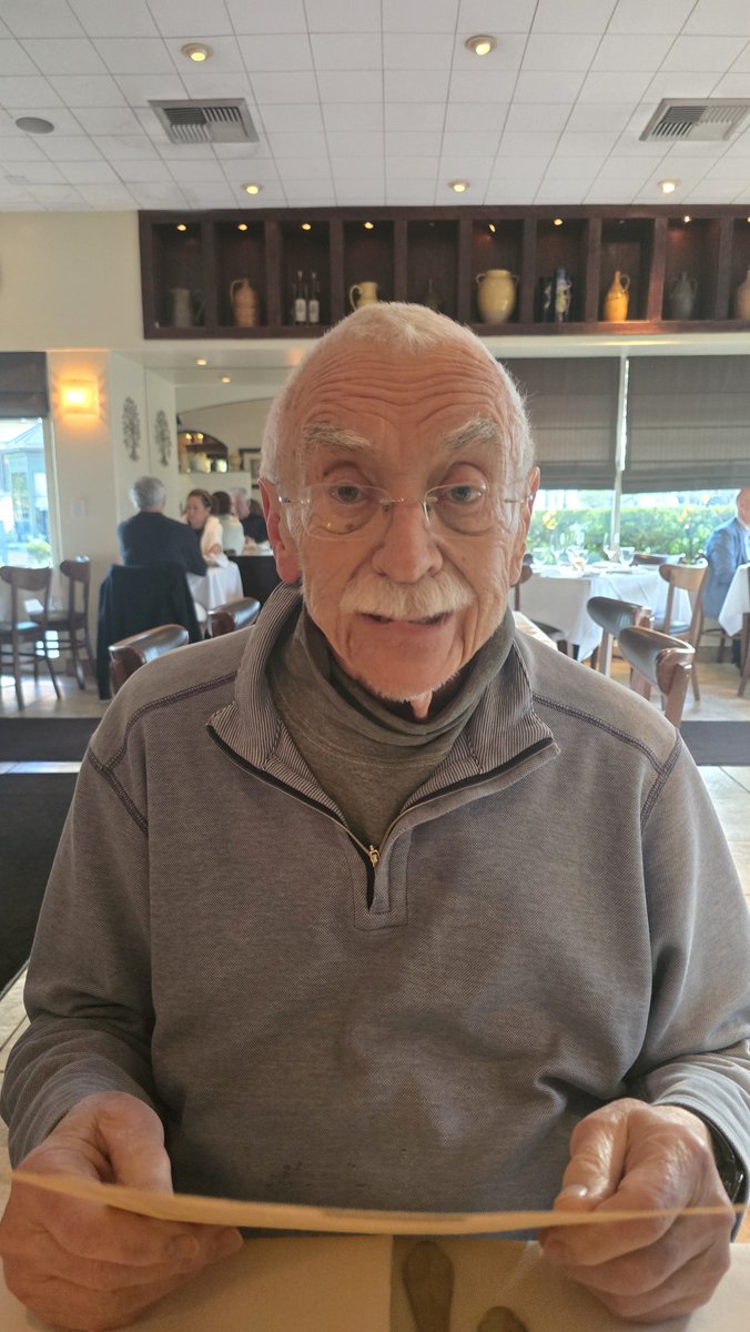 AleXandra Merz 🇺🇲 tweet media