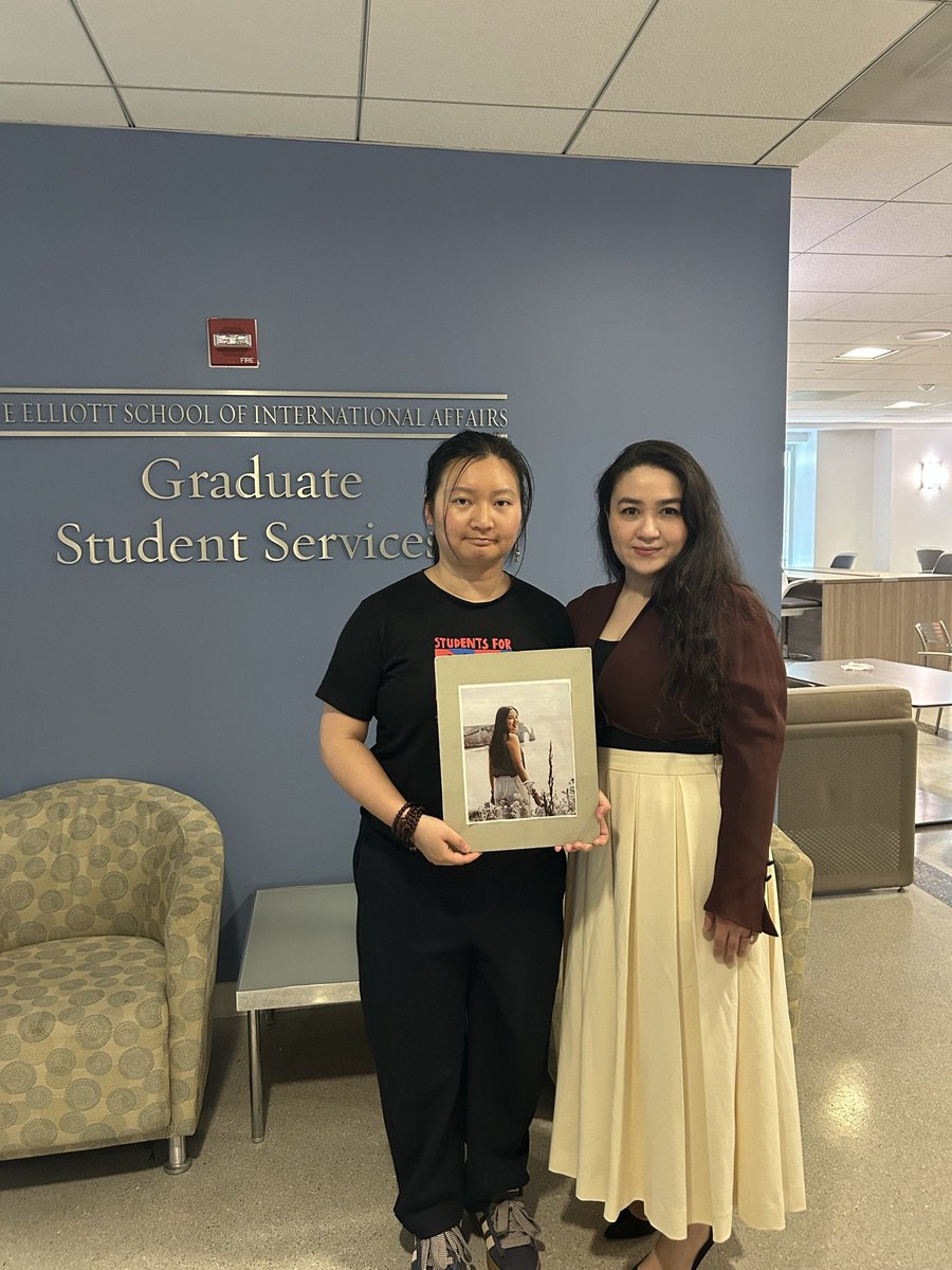 断荆棘 tweet media