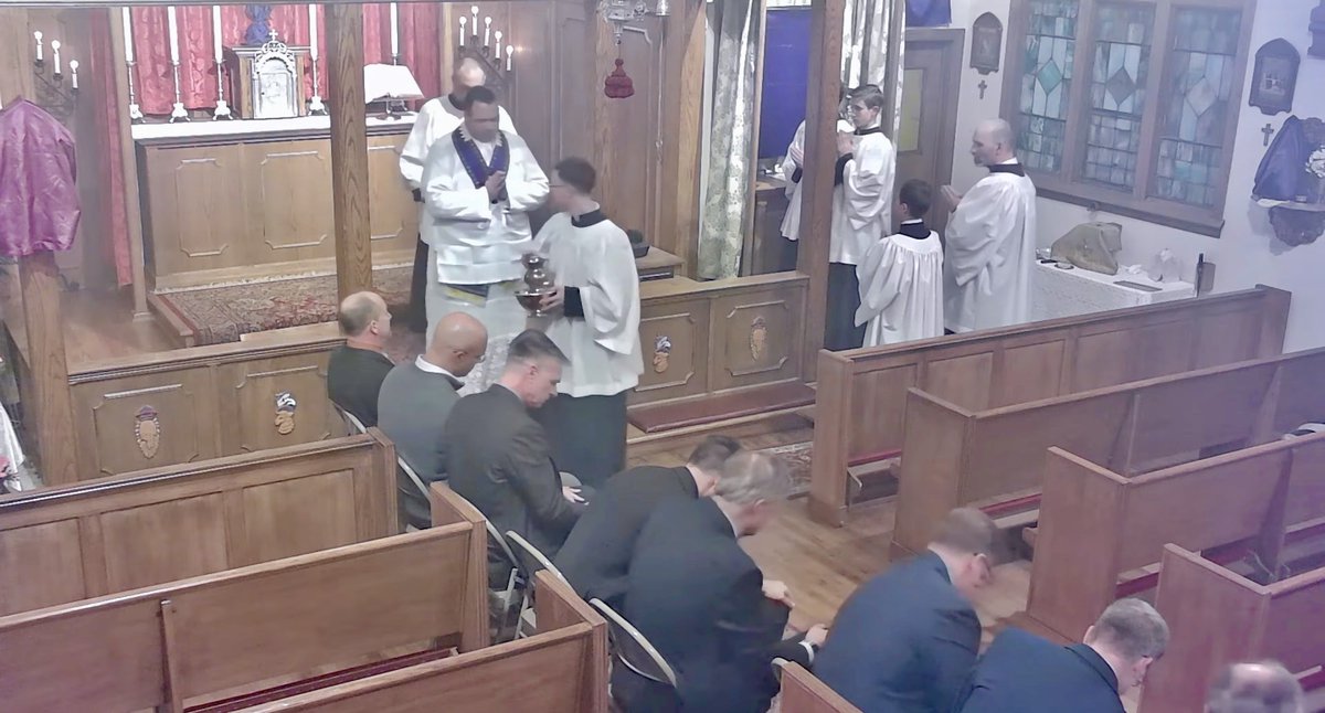 Et in terra pax (T. F. Welch) tweet media