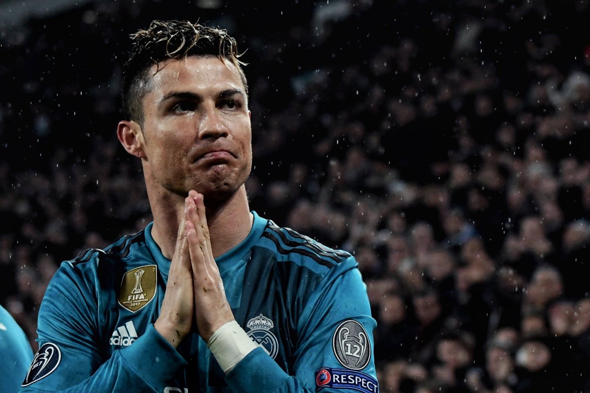_gjr7's tweet photo. Cristiano Ronaldo 🐐🇵🇹 .
#CristianoRonaldo  - #CR7   
#RealMadridJuventus - #JUVRMA https://t.co/ljWnHn7SIA