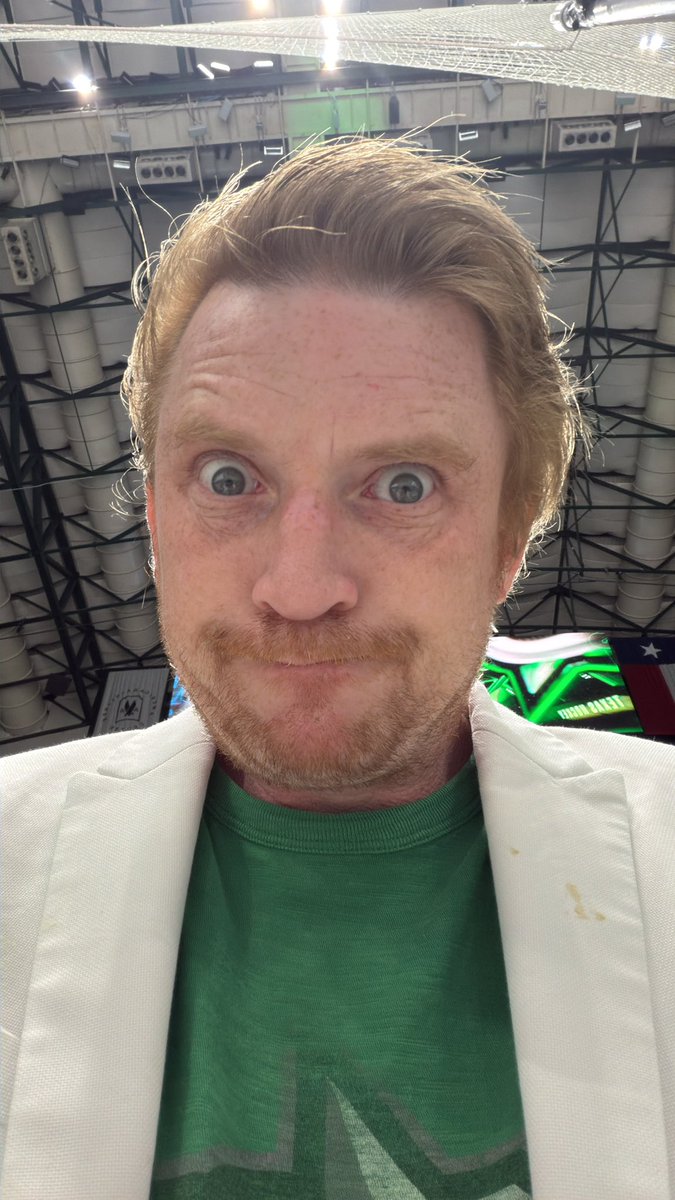 nmoroch's tweet image. I AM HERE ##BANG