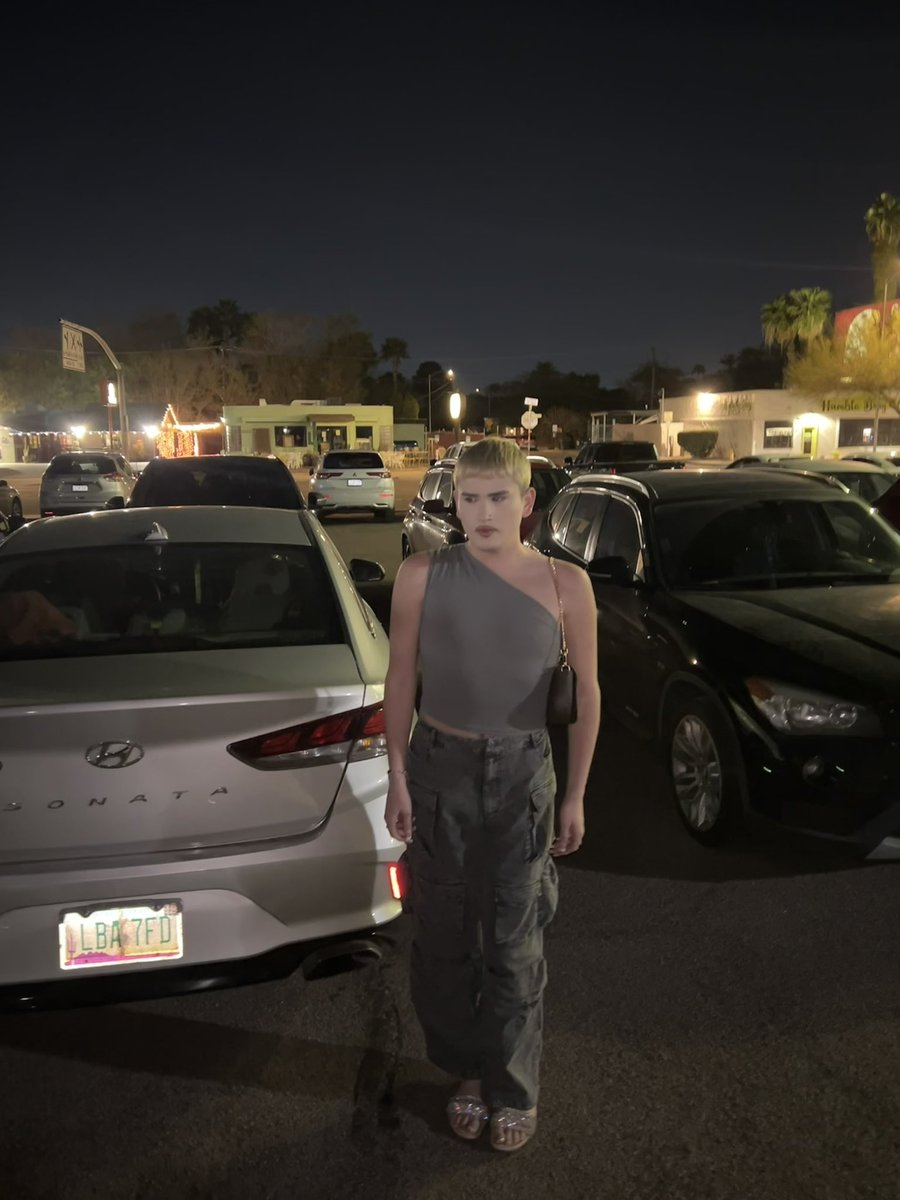 takeallhismoney's tweet image. i love my bed, i go out rarely 🫣
🎀🎀🎀🎀🎀🎀🎀🎀 - tbs 
#mlm #az #glendale #gay #dl #latino