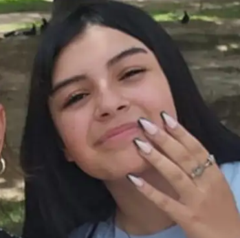 Sol Lizet Delgado tiene 13 años, desapareció el 2/4/26
en Corrientes capital. Es delgada, altura 1,60. Vestía remera azul, short de jean azul y zapatillas negras. Se hizo la denuncia, Comisaría 2°. Por favor compartir y avisar #Urgente al☎️3794-950976, 101 o 911

#Corrientes