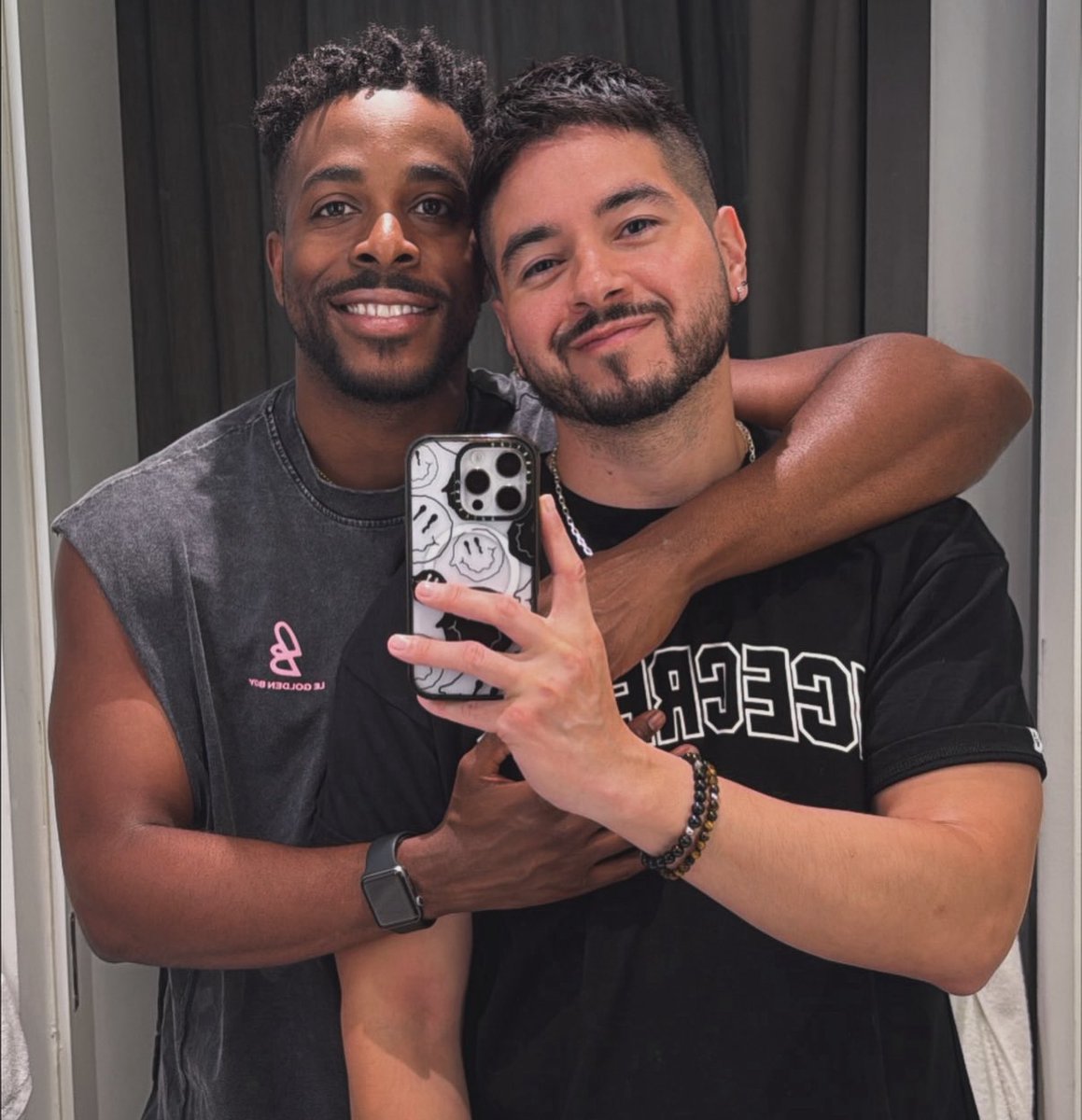 “The Colorist page” tweet media