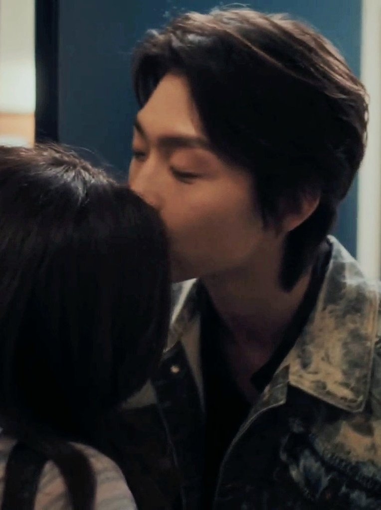 Emily ❤️🔥| MOONCOVEY tweet media