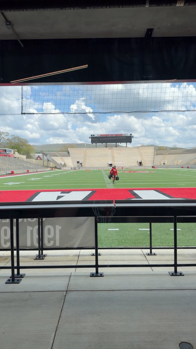 KaydenL0803's tweet photo. Had a great time today with @JaxStateFB I would like to thank the coaches for allowing me to watch these guys practice @CoachARoss https://t.co/GzwhIeNdei